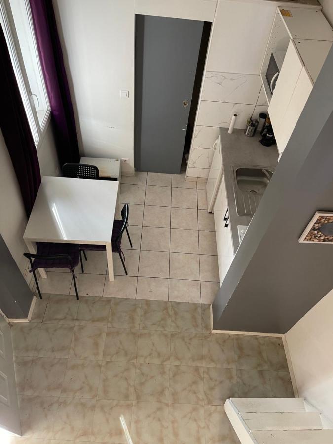 Petit Duplex Gare Saint-Roch Apartment มงต์เปอลิเยร์ ภายนอก รูปภาพ