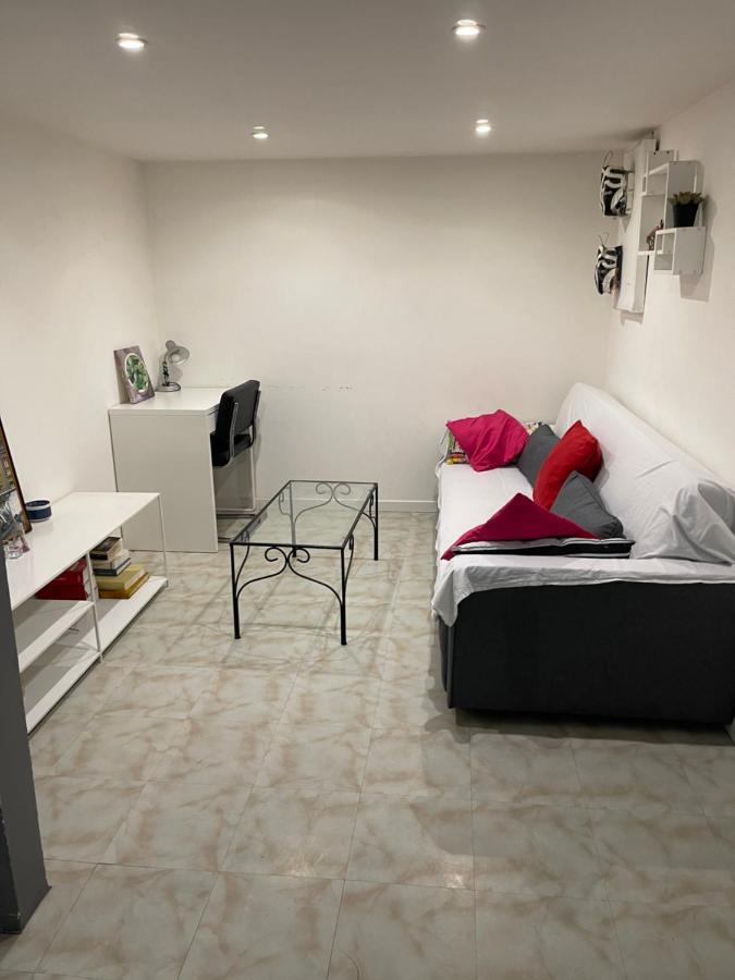 Petit Duplex Gare Saint-Roch Apartment มงต์เปอลิเยร์ ภายนอก รูปภาพ