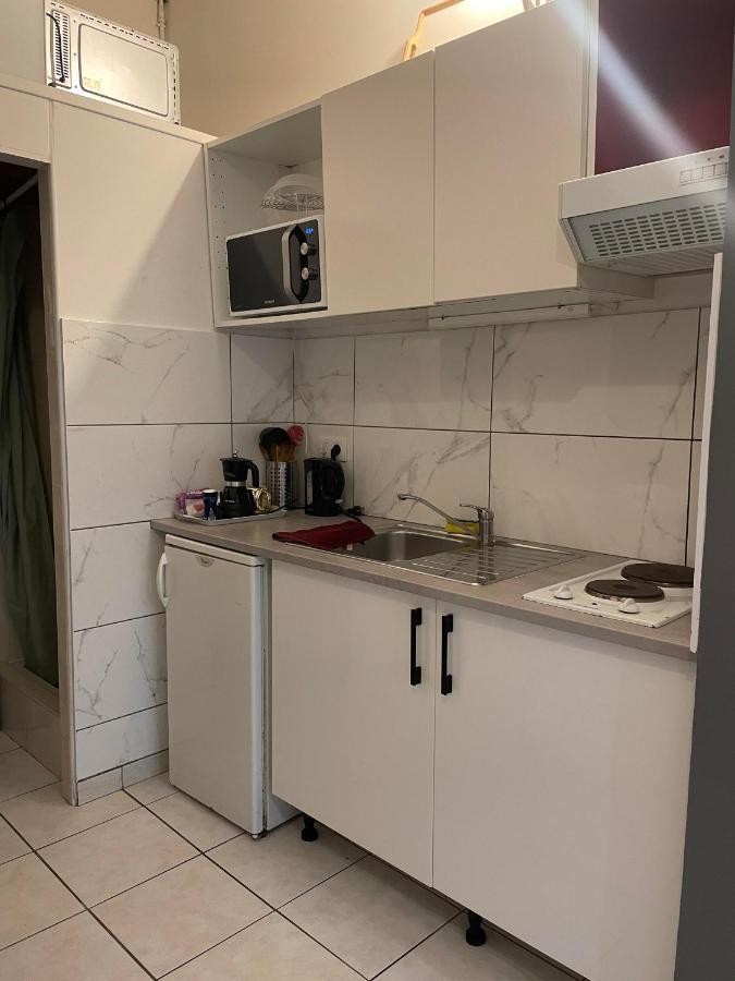 Petit Duplex Gare Saint-Roch Apartment มงต์เปอลิเยร์ ภายนอก รูปภาพ