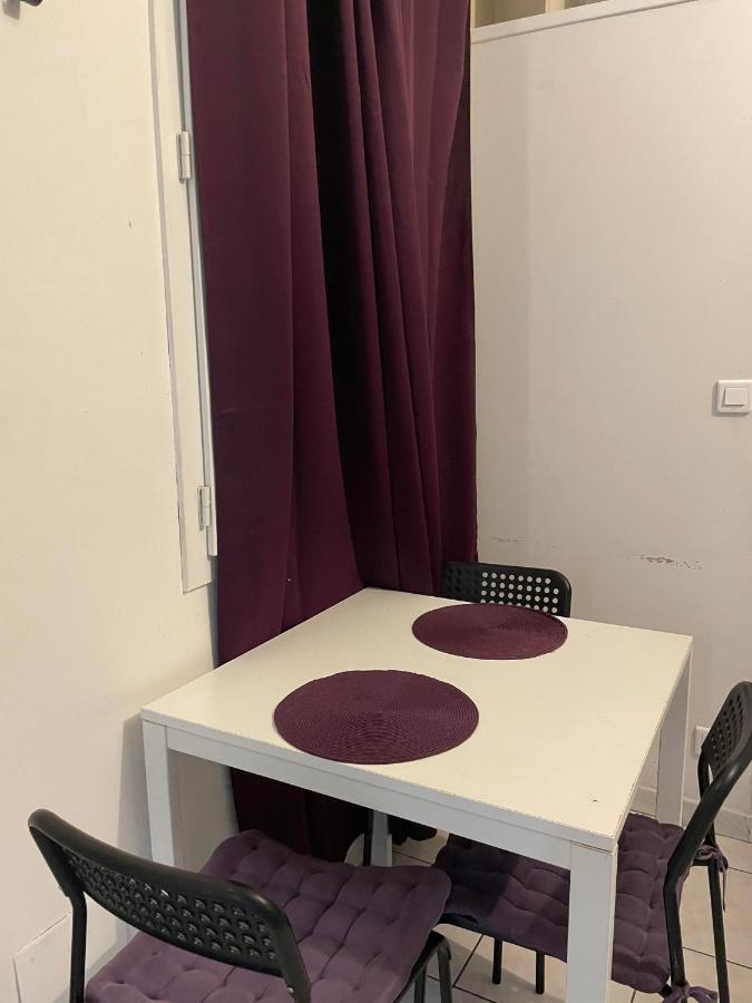 Petit Duplex Gare Saint-Roch Apartment มงต์เปอลิเยร์ ภายนอก รูปภาพ